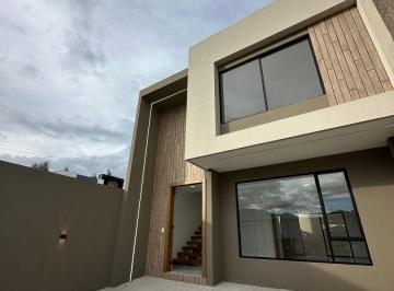 Casa de 3 habitaciones, Cuenca · Casa Moderna de Venta en Zona Residencial Cuenca Racar