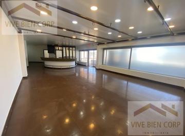 Local comercial · 294m² · 3 Estacionamientos · Oficina o Local Comercial en Renta