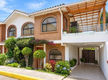 Casa de 3 habitaciones, Quito · Casa de 3 Dorm./ La Armenia