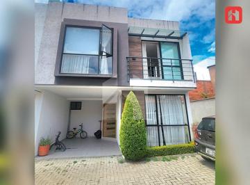 Casa de 4 habitaciones, Cuenca · Vendo Casa en Cuenca – Sector Challuabamba (Cv4177d)