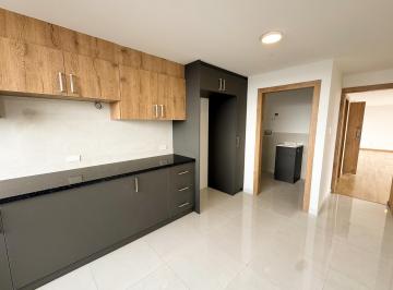 Departamento · 116m² · 3 Habitaciones · 2 Estacionamientos · Venta Hermoso Departamento Tres Dorm. con Patio (Granda Centeno)