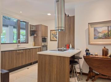 Departamento · 156m² · 2 Habitaciones · 2 Estacionamientos · Departamento de Venta con Terraza Propia