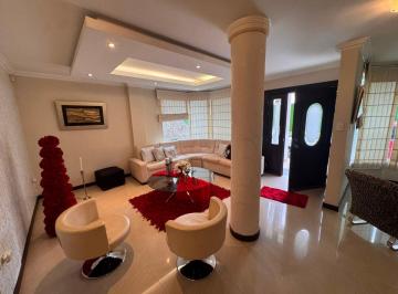 Casa de 4 habitaciones, Quito · Casa de 254 m² con 4 Dorm. en Venta en Los Chillos