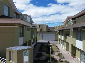 Casa de 4 habitaciones, Quito · Casa de 223 m² con 4 Dorm. en Venta en Santa Lucía Quito