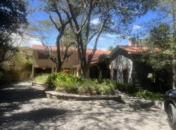 ENTRADA PRINCIPAL · Venta Casa en Cumbayá Sector La Viña en Urbanización