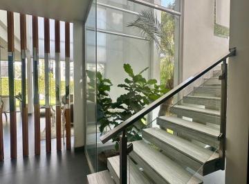 Casa · 250m² · 3 Habitaciones · 2 Estacionamientos - MONICA ALAVA · En Venta Casa de Oportunidad en Isla Mocoli "Arrecife" Km 6 Samborondon, 508 m²