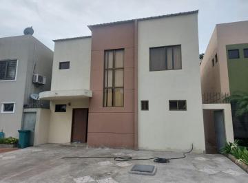 Casa de 3 habitaciones, Guayaquil · Casa de Venta en Km5 Vía Samborondónurb Mirasol
