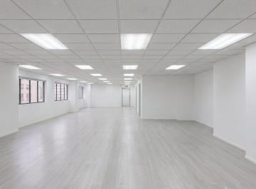 Local comercial · 136m² · 1 Estacionamiento · Local Comercial Renta