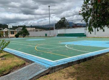 Casa de 4 habitaciones, Quito · Casa Sector Colibri