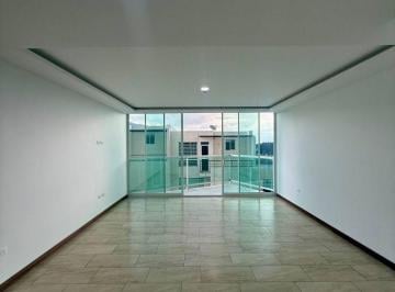 Departamento de 3 habitaciones, Quito · Departamento de 3 Habitaciones con Balcon - en Venta - 120 m²
