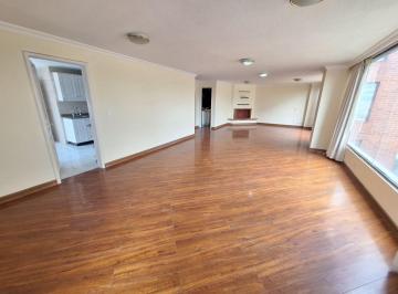 Departamento · 200m² · 3 Habitaciones · 2 Estacionamientos · Departamento - González Suárez