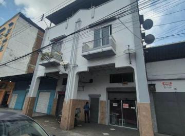 Casa · 400m² · 10 Habitaciones · Casa en Venta de 2 Plantas Centro de Guayaquil