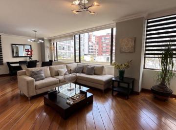 Departamento de 3 habitaciones, Quito · Departamento Amplio en Venta – La Carolina | Sector República de El Salvador