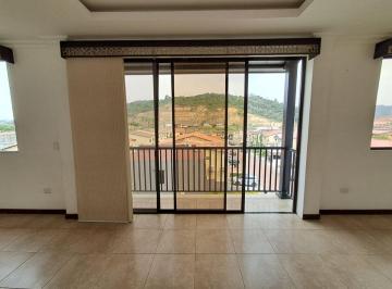 Casa · 210m² · 3 Habitaciones · 1 Estacionamiento · Casa en Venta Villa Club Magna Alta