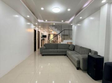 Casa · 180m² · 4 Habitaciones · 1 Estacionamiento · Alquilo Casa Amoblada en Urb. Villa Club.