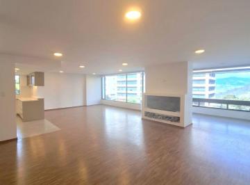 Departamento de 2 habitaciones, Quito · Se Vende Dep. 240 m², 2 Dorms, 2 Parqueos, 1 Bodega, Piscina, González Suárez