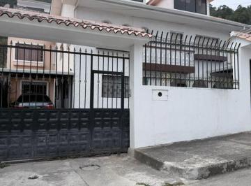 Casa de 4 habitaciones, Cuenca · Amplia Propiedad en Venta – Santa María del Vergel