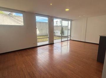 Suite de 1 habitación, Quito · Suite de 98 m con Patio 45 m en Bellavista