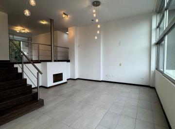 Departamento de 3 habitaciones, Quito · Rento Duplex Cerca del Parque del Cumbaya