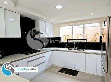 Casa de 4 habitaciones, Cuenca · Challuabamba, Venta de Casa con Habitación en Planta Baja