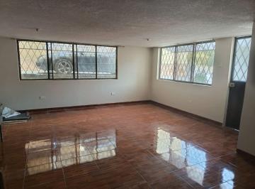 Departamento de 3 habitaciones, Quito · Venta Departamento Primer Piso Sector Cochapamba
