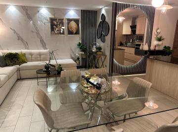 Departamento · 147m² · 3 Habitaciones · 2 Estacionamientos · Naciones Unidas y Amazonasdepartamento