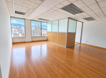 Oficina comercial , Quito · Vendo Oficina Sector Iglesia Santa Teresita, con Vista