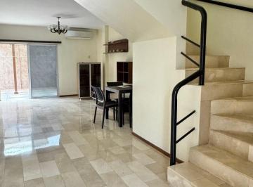 Casa de 3 habitaciones, Guayaquil · Alquilo Casa en Belohorizonte de 3 Dorm. c/u con Su Baño.