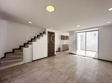 Casa de 3 habitaciones, Quito · Cálida Casa a Estrenar en Pomasqui