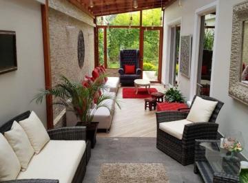Casa de 3 habitaciones, Quito · Casa de Arriendo o Venta en Cumbaya en Urbanización con Guardia Cerca a Usfq
