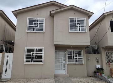 Casa · 96m² · 3 Habitaciones · 1 Estacionamiento · Casa en Alquiler Ciudadela Villa Bonita Étapa 16 Grac