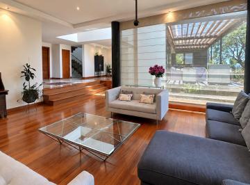 Casa · 563m² · 4 Habitaciones · 4 Estacionamientos · Casa de Venta Cumbaya Urbanización Rancho San Francisco