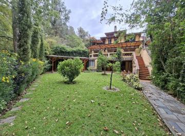 Casa · 274m² · 3 Habitaciones · 2 Estacionamientos · Arriendo Casa Acogedora a 2 Minutos de La Plaza del Rancho San Francisco