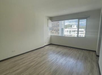 Departamento de 3 habitaciones, Quito · Departamento con Vista Panorámica