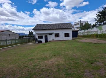 Casa de 10 habitaciones, Quito · 1.000 m² Sangolquí - Casa Rústica + Aulas/vestidores - Renta $1.200