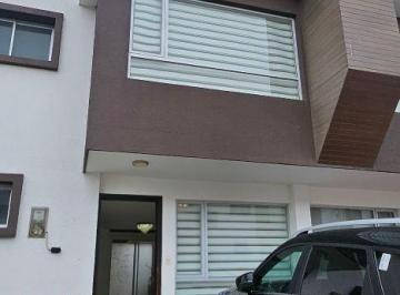 Casa de 3 habitaciones, Quito · Casa de Estilo Moderno, 155 m² con 3 Dorm. en Alquiler en Puembo, Cerca a Los Colegios.