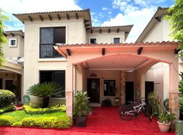 Casa de 3 habitaciones, Guayaquil · Linda y Flamante Casa en Venta en Urbanización Bosques de La Costa