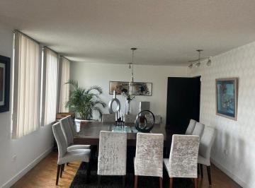 Casa de 5 habitaciones, Quito · Casa de Venta en Cumbaya en Urbanización de Lujo, Cerca a Scala Shopping