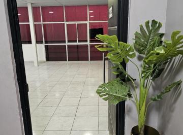 Oficina comercial , Guayaquil · Alquilo Oficina Ubicada en Edificio Sobre Avda. Leopoldo Benítez Sector Mall del Sol