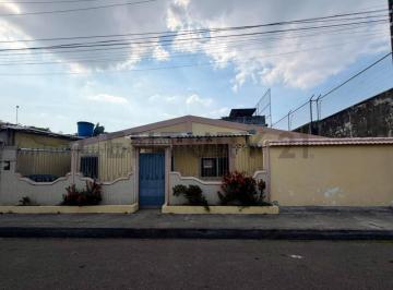 Casa · 106m² · 3 Habitaciones · Venta de Casa en Conjunto Habitacional Centro Vial en Duran