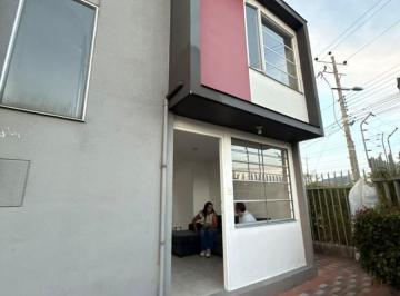 Casa de 3 habitaciones, Quito · Arriendo Casa Sector El Colibri Valle de Los Chillos