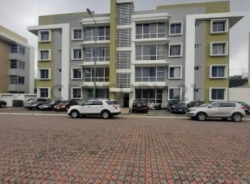 Departamento · 110m² · 3 Habitaciones · 2 Estacionamientos · Departamento en Venta de 3 Dorm. Urbanizacion Bosques de Los Ceibos