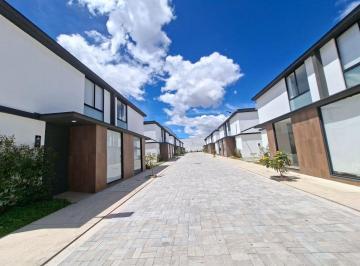 Casa de 3 habitaciones, Quito · Casa en Planos en Nuevo Pifo $73.000 - Reserva $500 - Crédito Vip 2.99% (95%)