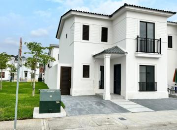 Casa · 115m² · 3 Habitaciones · Casa en Alquiler de Estreno - Villa Italia - La Toscana