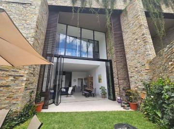 Departamento de 2 habitaciones, Quito · Departamento Dúplex Amoblado con Jardín Privado – Cumbayá | Concepto Club