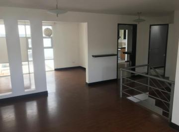 Casa de 3 habitaciones, Quito · Venta Casa 181 m² con 3 Dorm., Conjunto San Luis 2, Sector Playa Chica, San Rafael, 2 Garajes