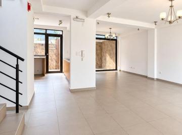 Casa de 4 habitaciones, Quito · Casa de Renta Valle de Los Chillos - Sector Capelo