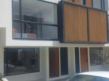 Casa · 103ha · 3 Habitaciones · 2 Estacionamientos · Casa en Venta Ambato