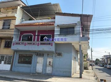 Casa · 96m² · 7 Habitaciones · Venta Casa Rentera Sur Guayaquil (Rv)