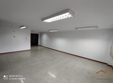 Oficina comercial · 110m² · 2 Estacionamientos · Oficina en Venta con Bodega y 2 Parqueaderos